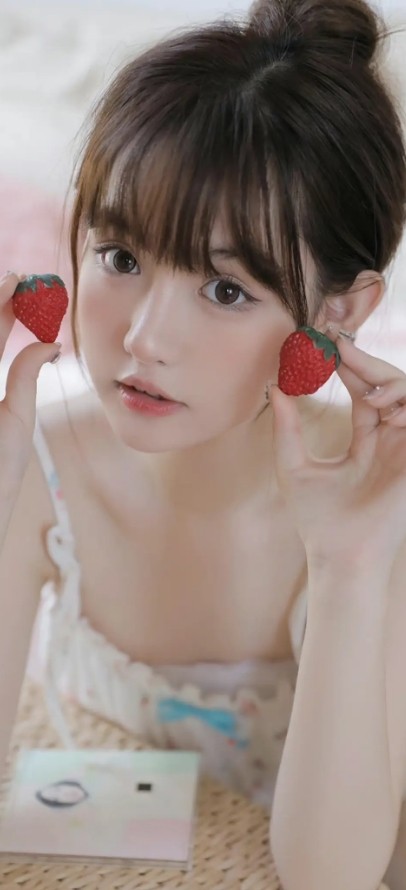 (431)张超高清纯欲少女手机  单张 1.-2M 壁纸 共533M 相信我的审美