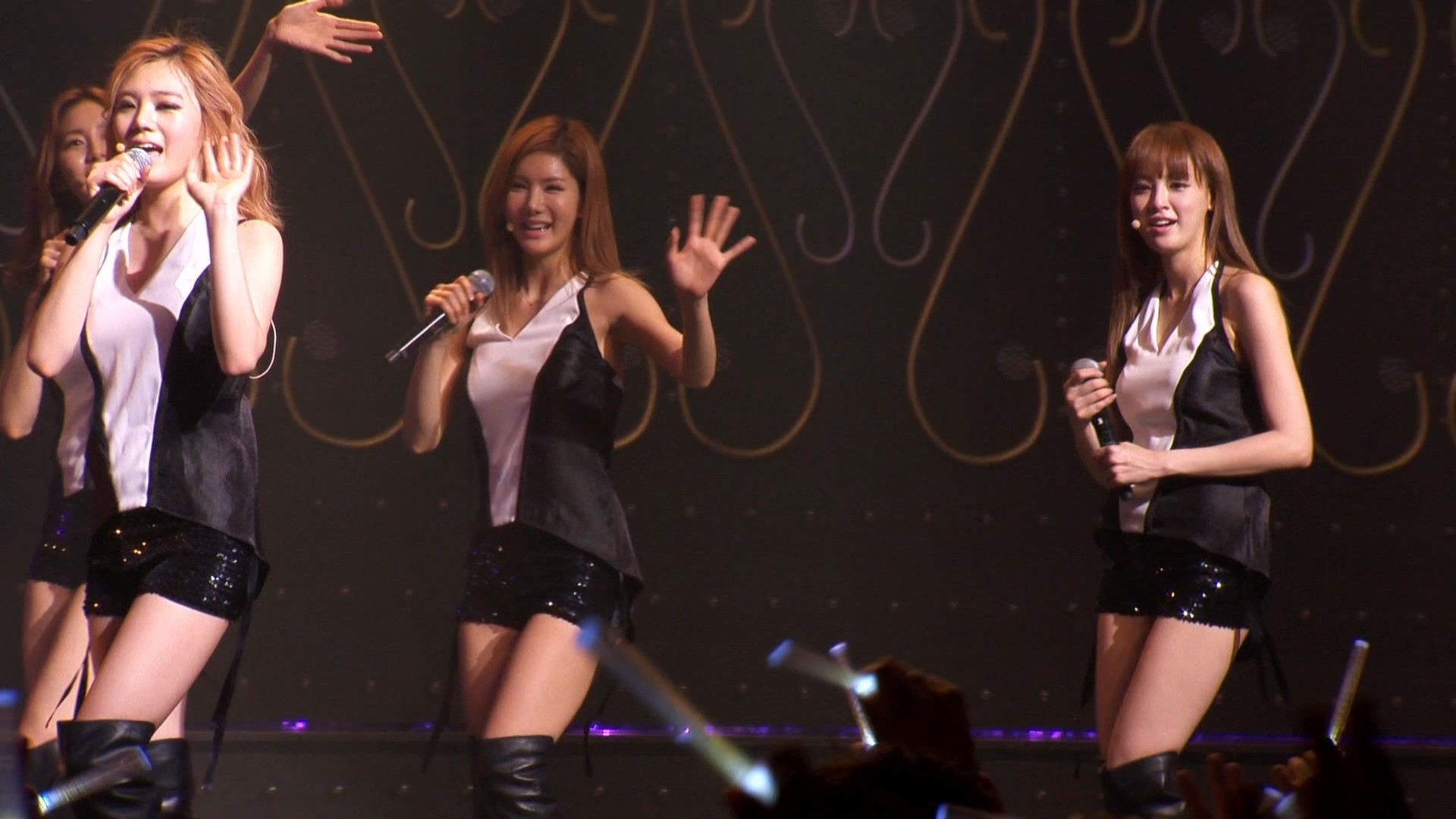 After School《AFTERSCHOOL First Japan Tour 2012 -PLAYGIRLZ- 2013》蓝光原盘+ REMUX【73.7G】