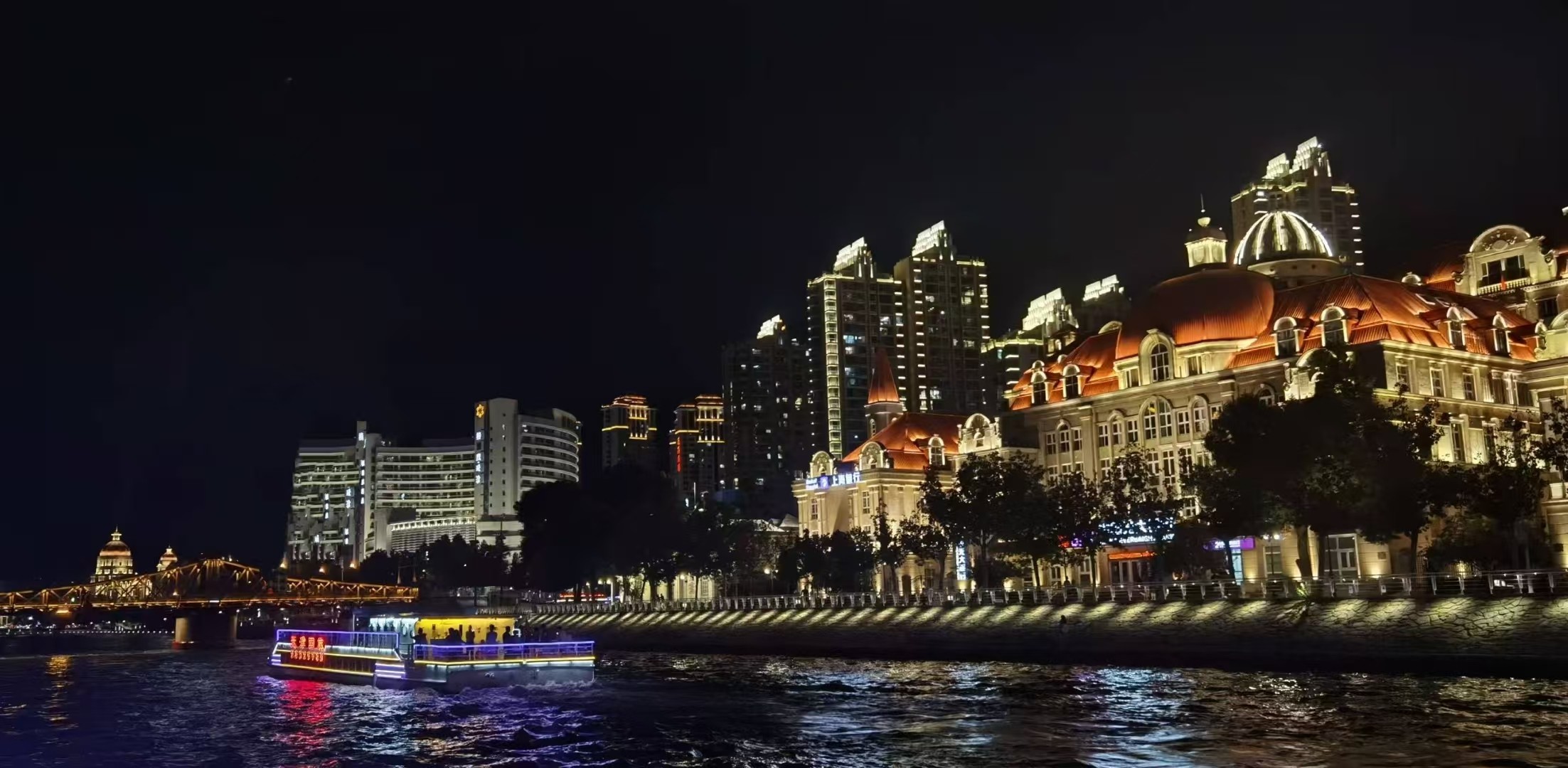 辛苦收集史上超全高清图片素材有RAW格式，美女，风景，婚纱一应俱全【89.9G】